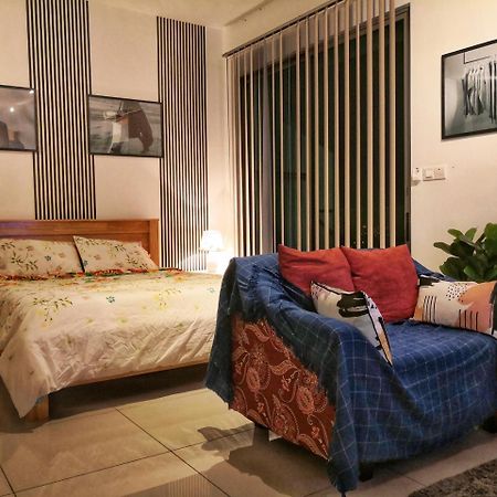 Colour-Theme Designed, Private Studio Home, Cybersquare 27B Cyberjaya, Flexihome-My ภายนอก รูปภาพ