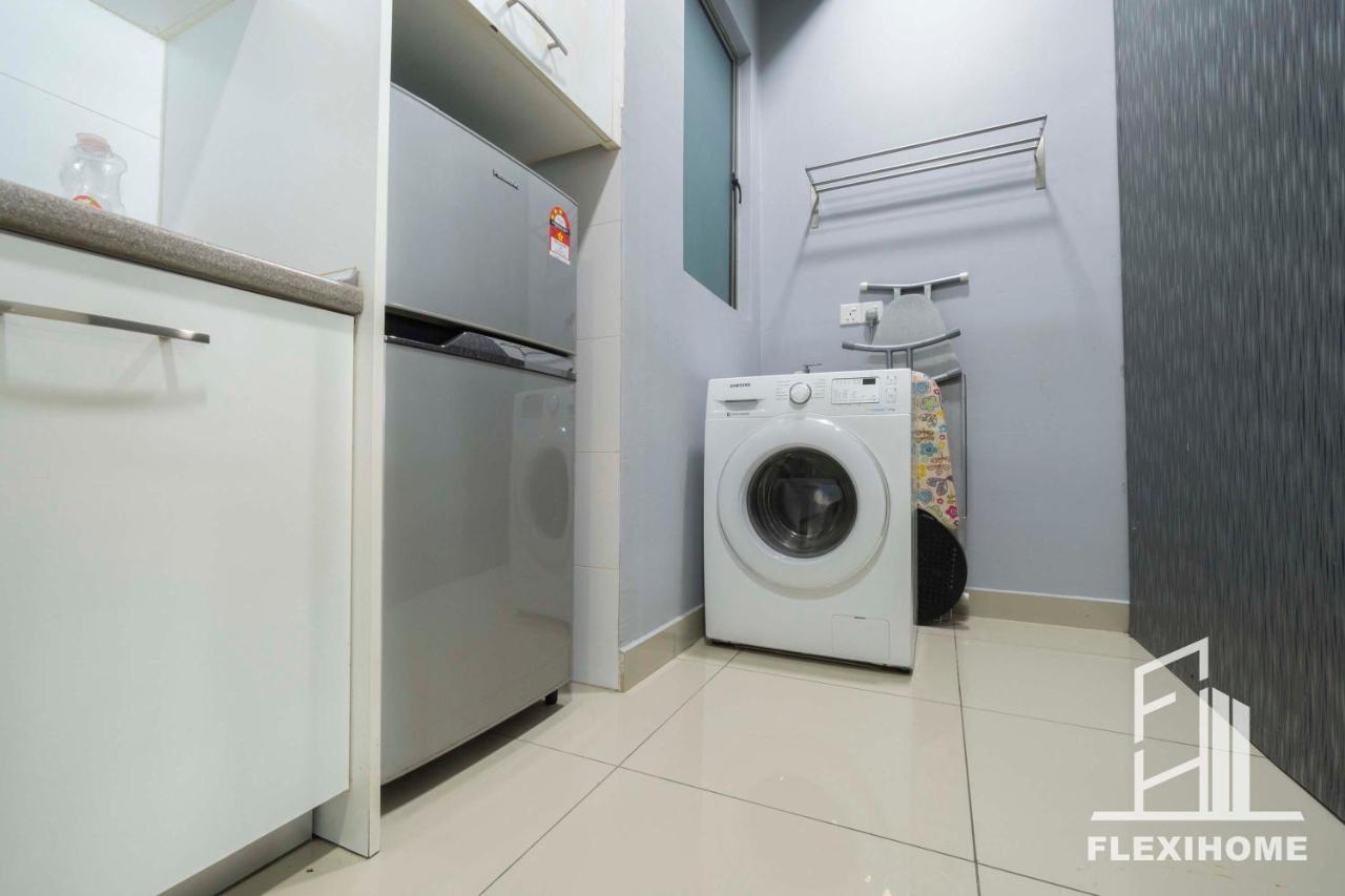 Colour-Theme Designed, Private Studio Home, Cybersquare 27B Cyberjaya, Flexihome-My ภายนอก รูปภาพ