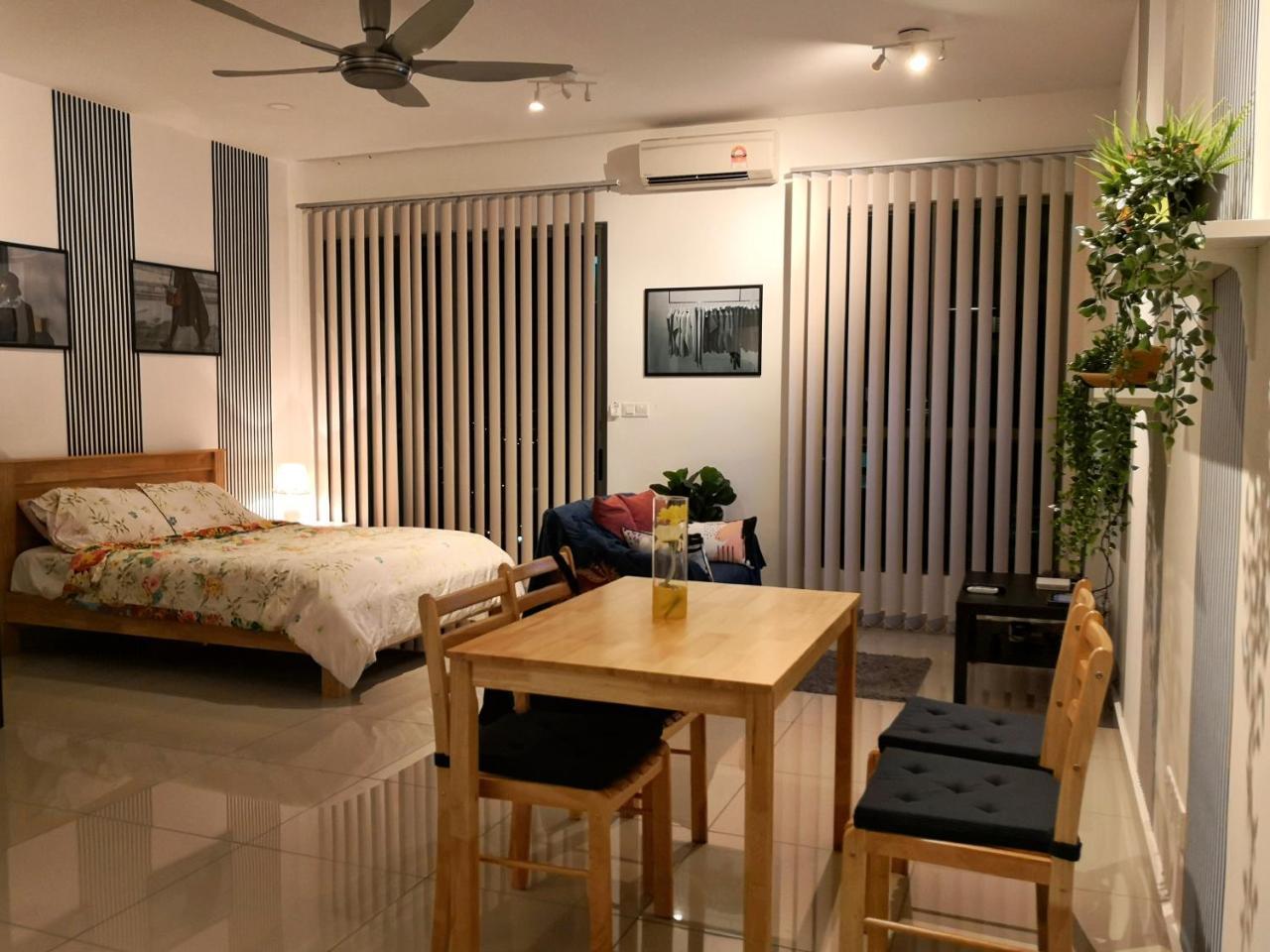 Colour-Theme Designed, Private Studio Home, Cybersquare 27B Cyberjaya, Flexihome-My ภายนอก รูปภาพ