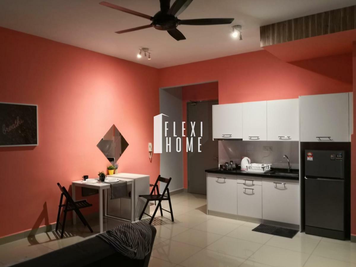 Colour-Theme Designed, Private Studio Home, Cybersquare 27B Cyberjaya, Flexihome-My ภายนอก รูปภาพ